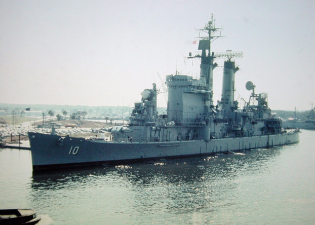 米国最古导弹巡洋舰 奥尔巴尼在战后被推平了上层,并且进行了现代化