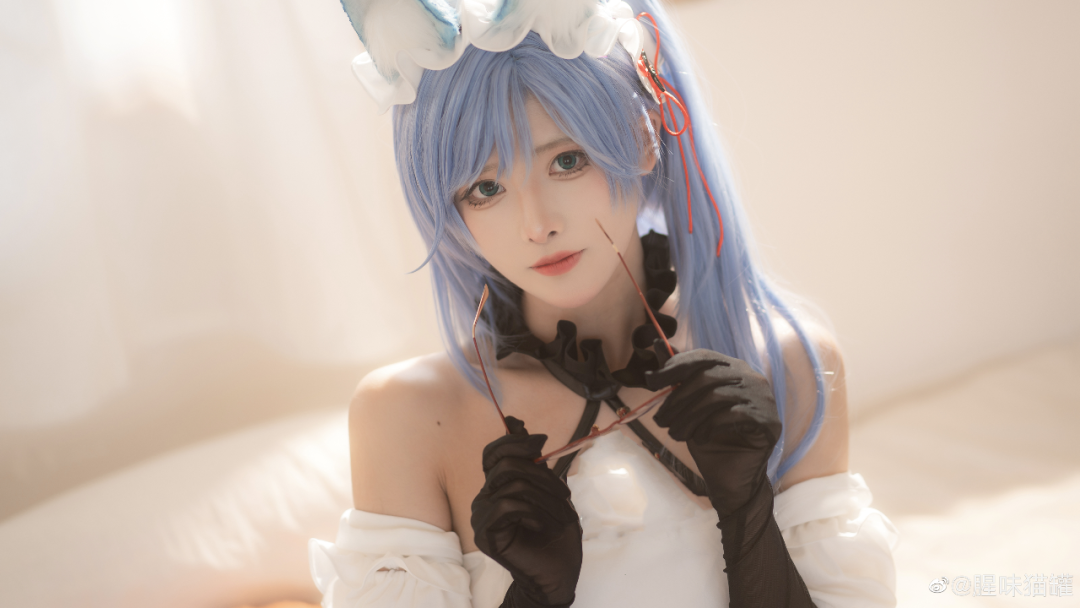 碧蓝航线貎和芒cos正片，「大早上的要去哪里呀？小红帽」