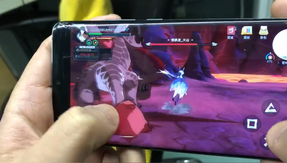 冒死偷拍研发小哥调试，游戏进入实装阶段~