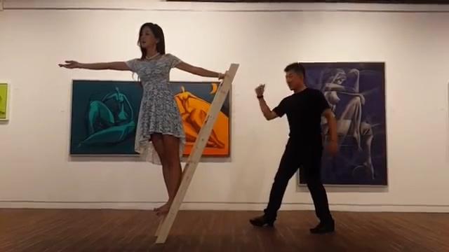 边南锡的平衡表演