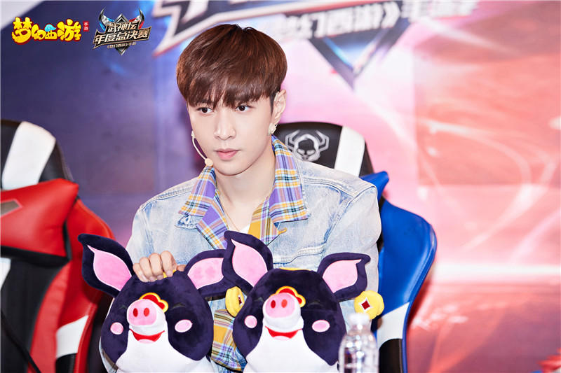 《梦幻西游》手游武神坛年度总决赛圆满结束，张艺兴献解说首秀