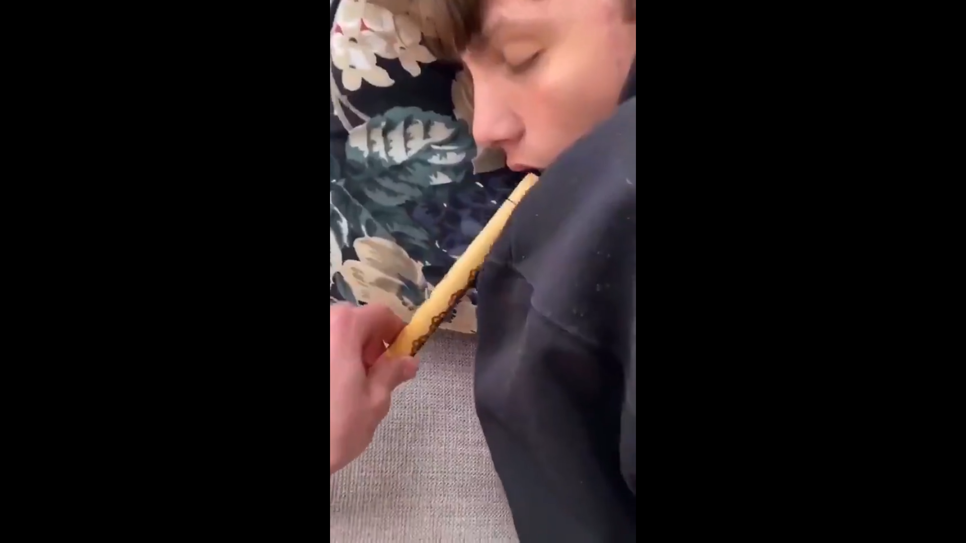 搞笑视频 吹笛子