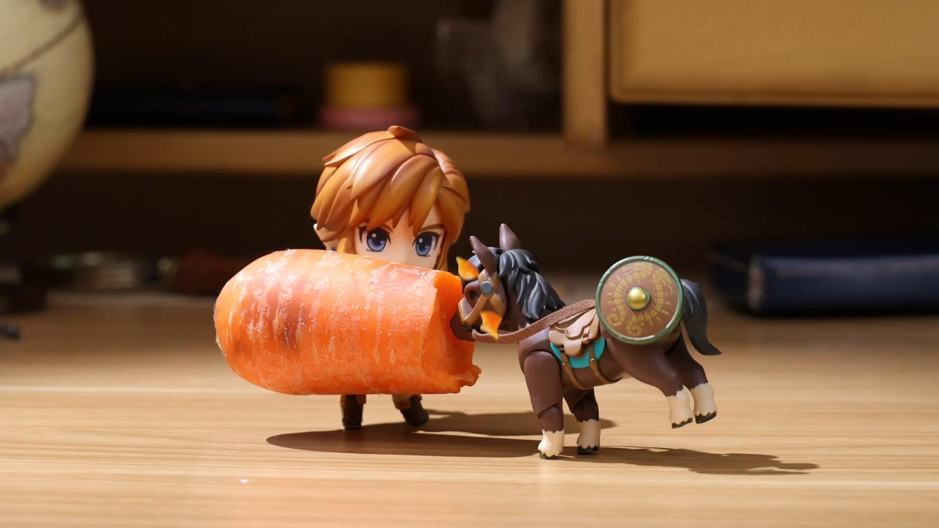 The Legend of Zelda- Link giving a Carrot to a Horse - Stop Motion