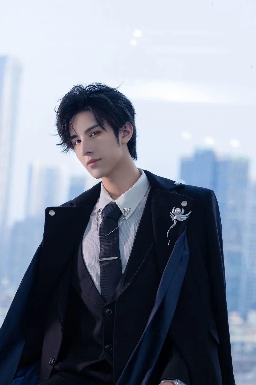 顾总的独家写真？速看我怕被删！