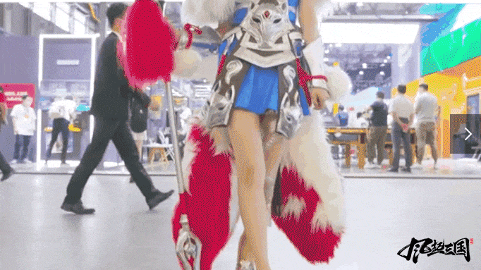 人类高质量美女COS哪里找？尽在风起三国！