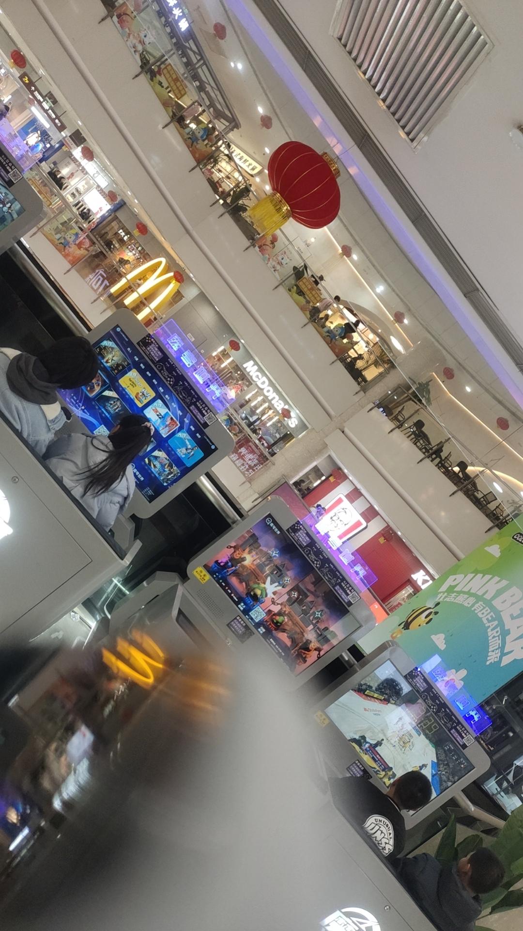 好家伙还有个白鸟cos