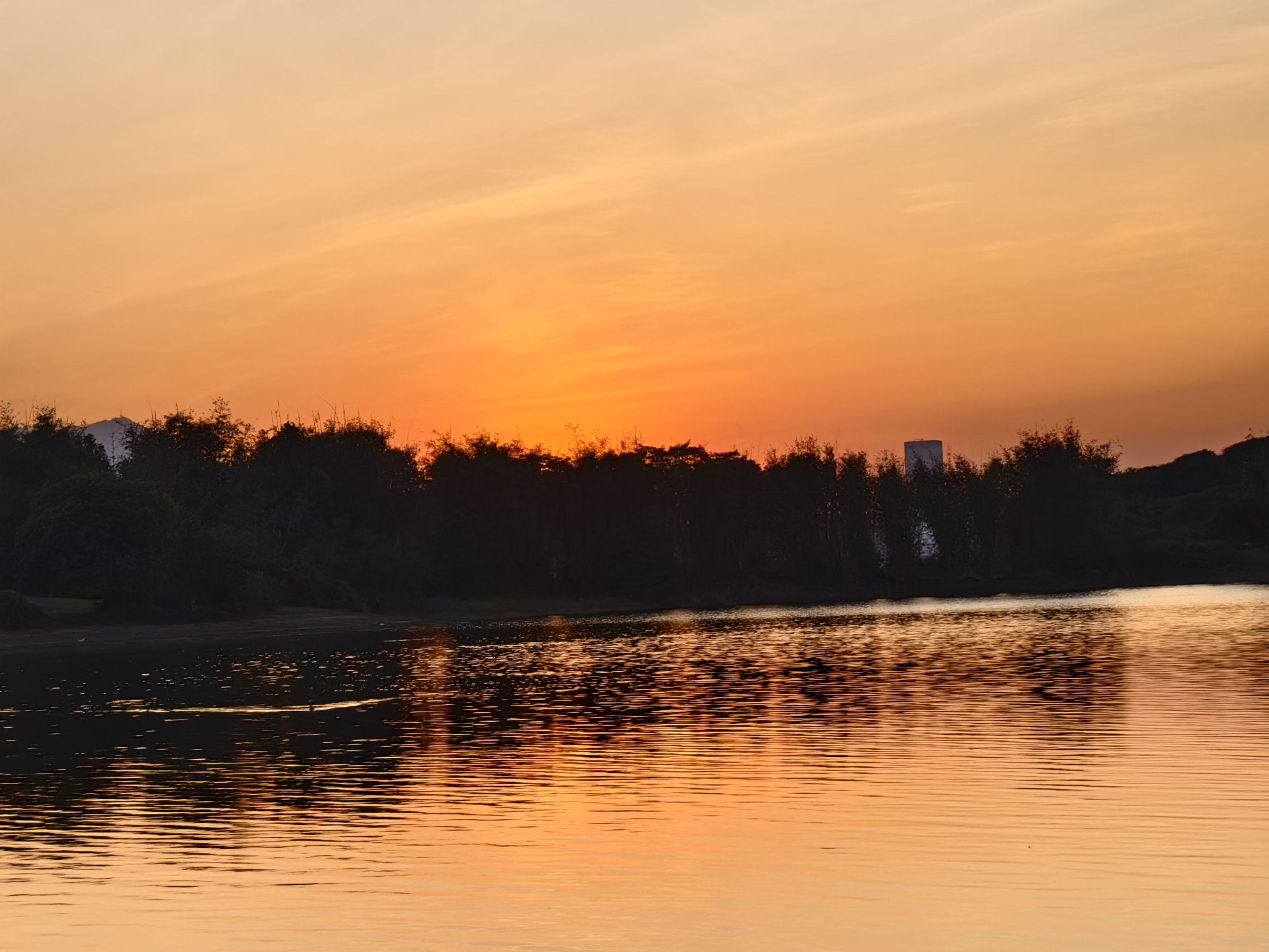不是，这年头别人拍照这么更好看了吗