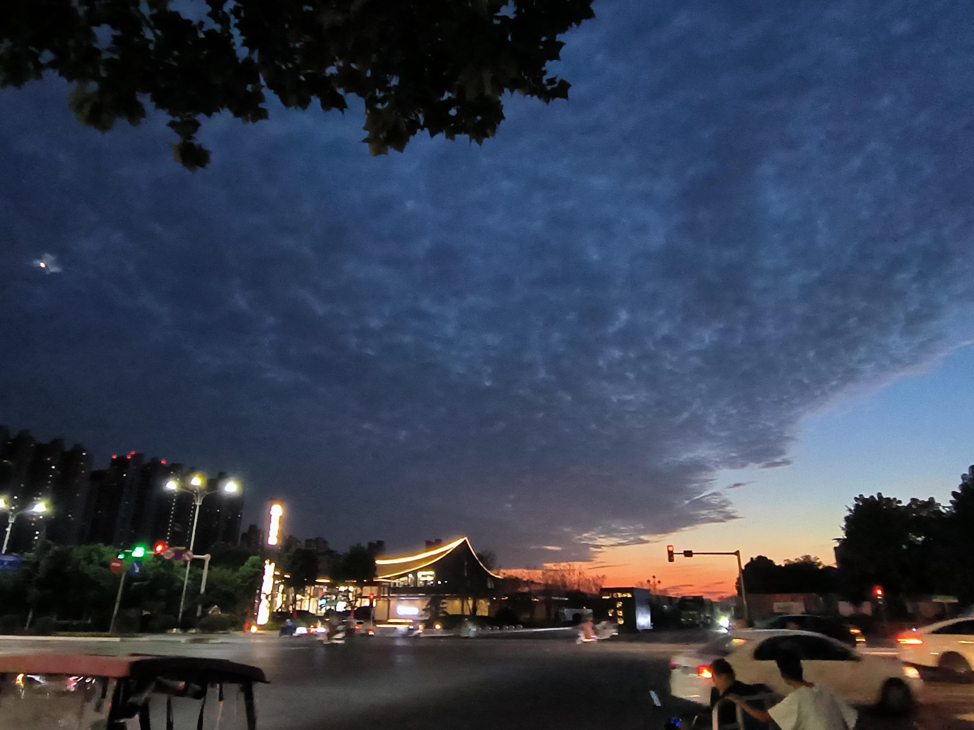 没关系，我喜欢你，我就多走向你一点