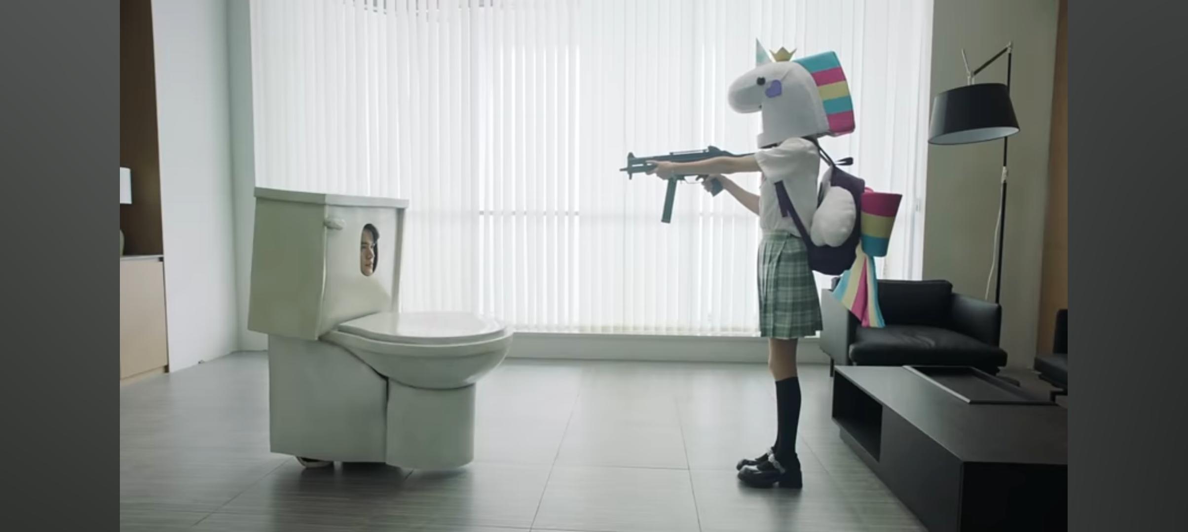 厕所香肠人恶搞版。