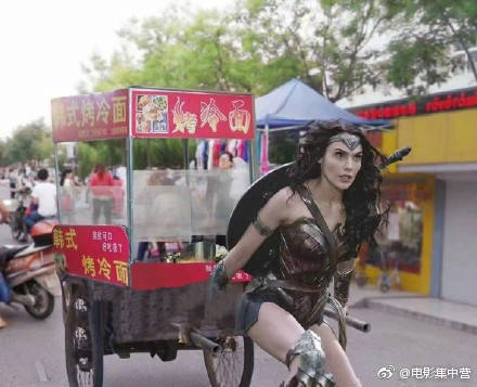 遗迹12龙巫妖是最简单的
独裁枪+绿龙月戒圣龙
再狠一点圣龙源甲+圣庭可以把巫医换传法
反击伤害比辛辛苦苦去打高多了我没传法都能反一大半截图