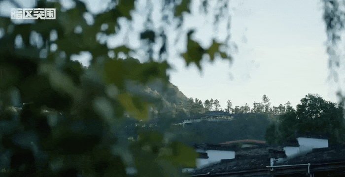 当传统青花瓷遇上军武科技，会擦出怎样的火花？