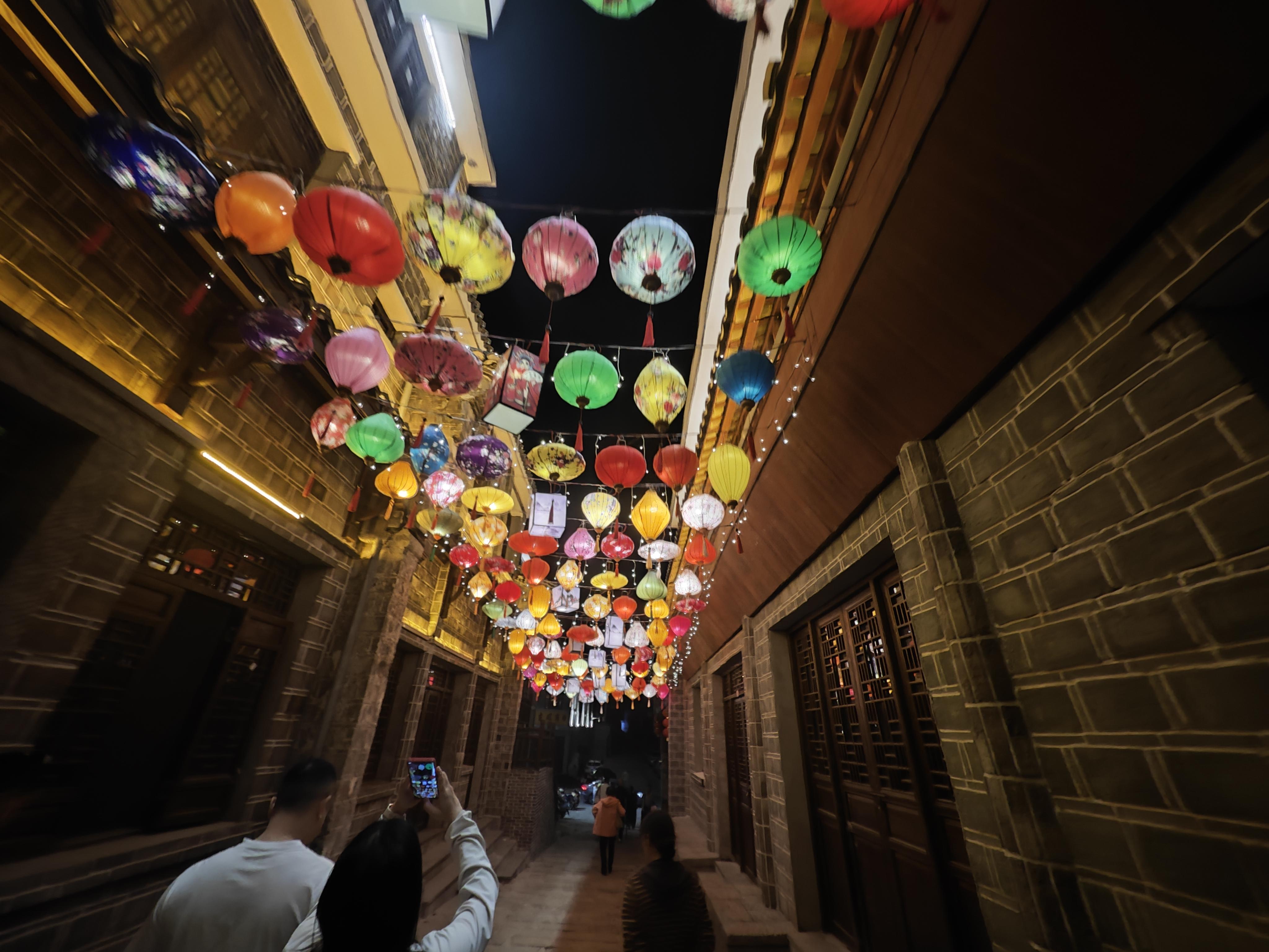 ‘后巷牙’狼人皮肤登场！