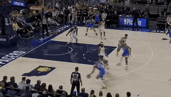 10月24日NBA赛事精彩瞬间截图