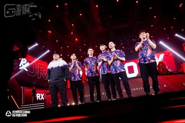 成都的无畏契约“小师赛”，办成了所有“瓦”友的年终团建