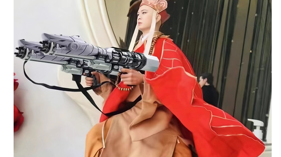 旋转，跳跃，我闭着眼。快乐无限。