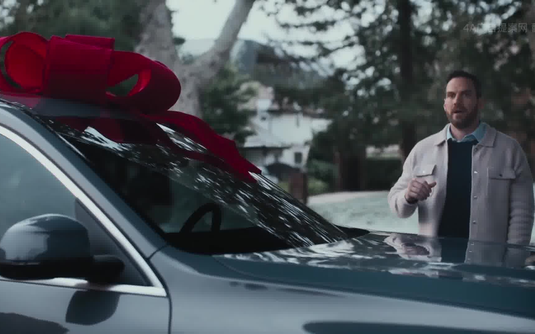 2022宝马圣诞沙雕广告，笑死了哈哈哈哈哈哈截图